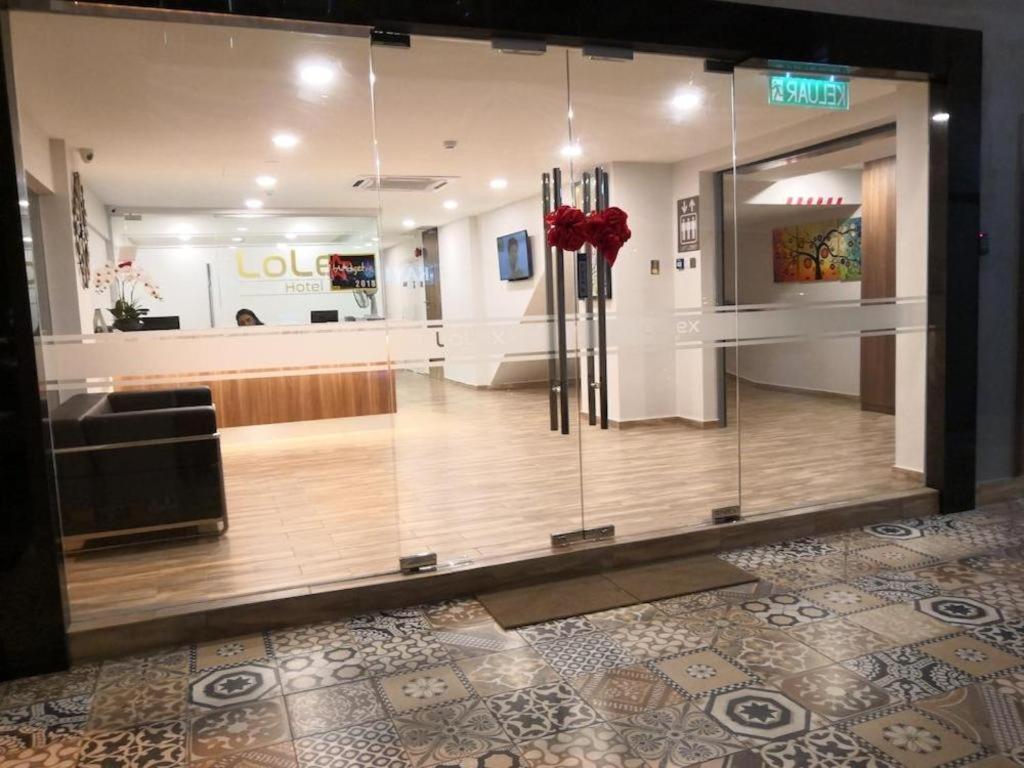Hotel Lolex Kuchai Lama Kuala Lumpur Exteriör bild