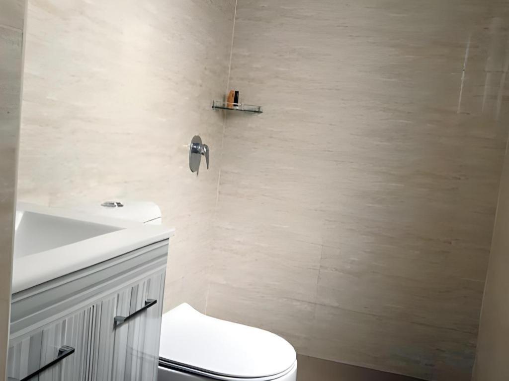 Hotel Lolex Kuchai Lama Kuala Lumpur Exteriör bild
